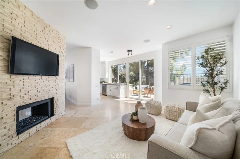 84 Hawaii Drive photo 17