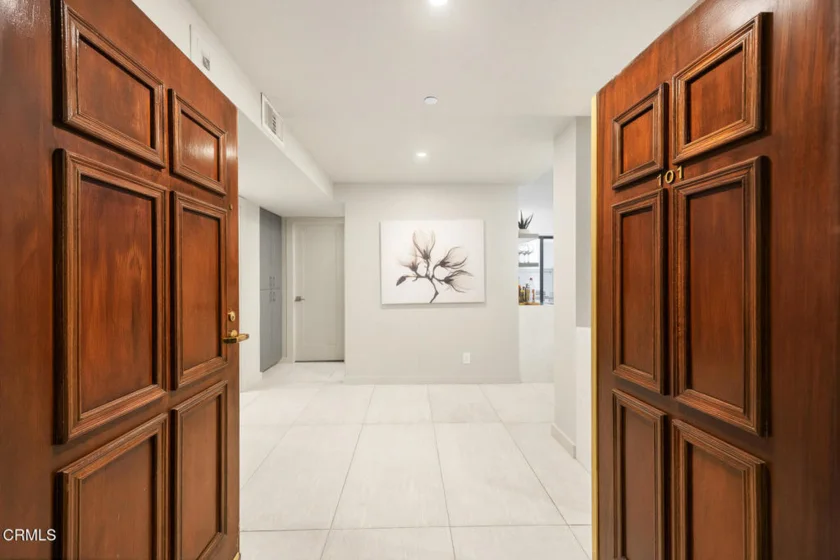 343 Pioneer Drive #101 photo 10