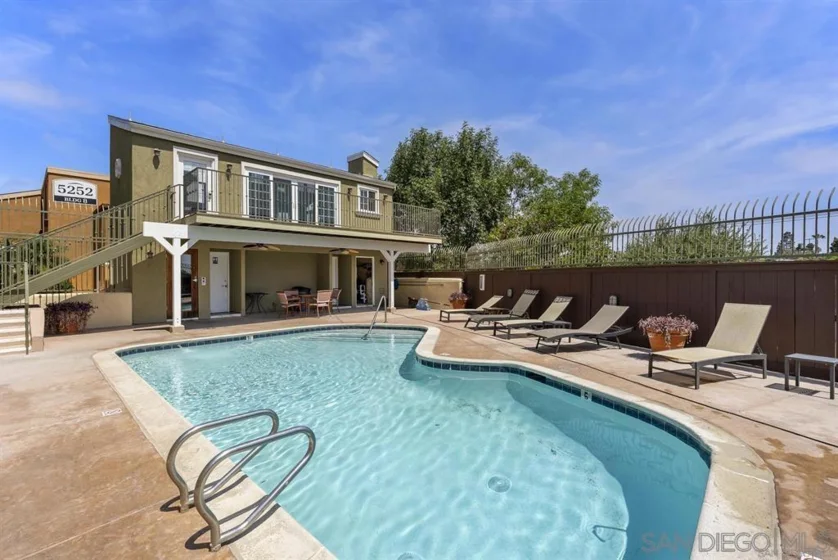 5252 Balboa Arms Drive #280 photo 12