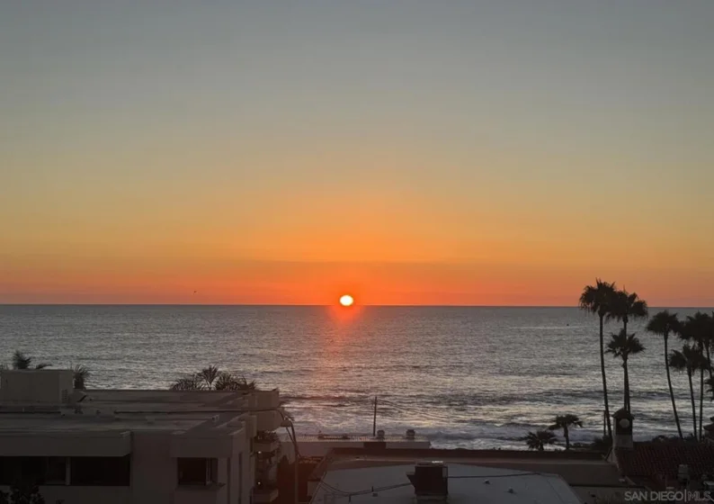 835 Coast photo 2
