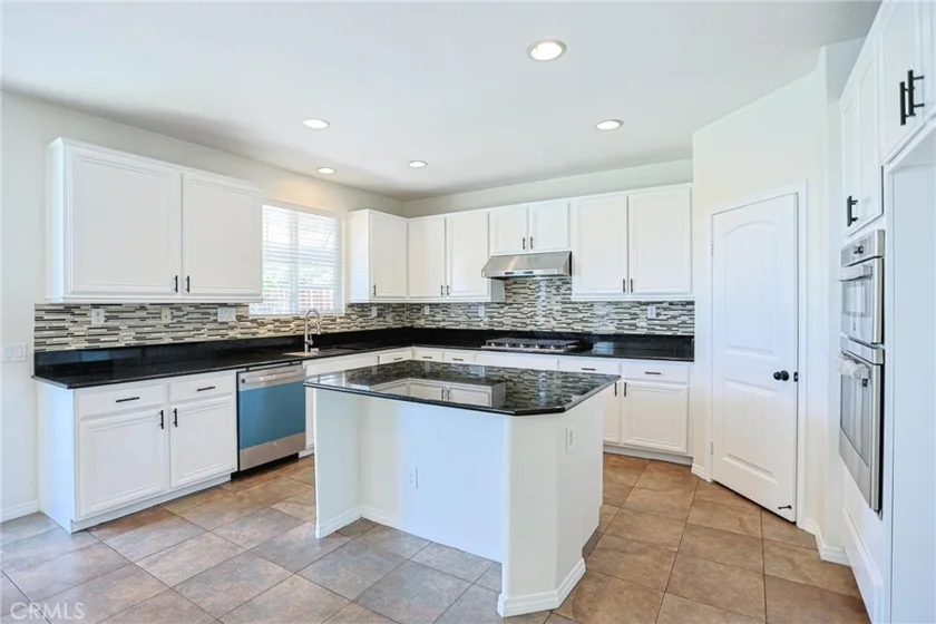 40322 Ariel Hope photo 23