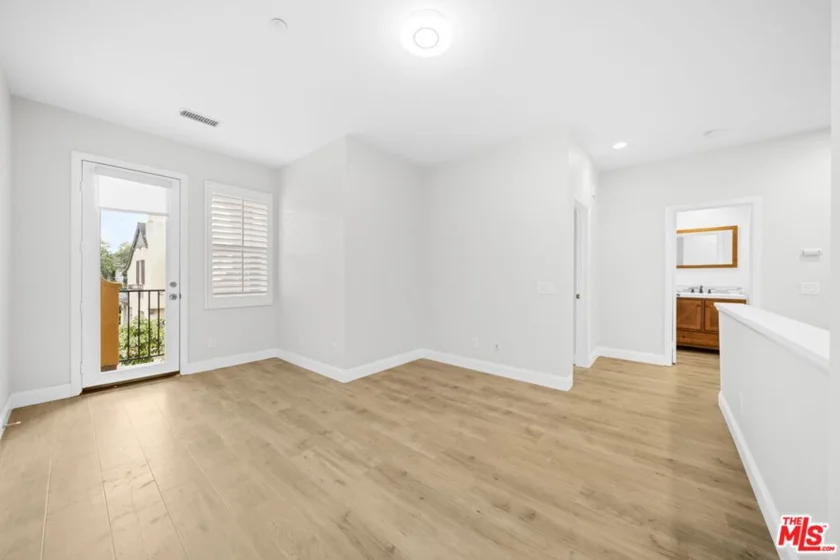 10 Aryshire Lane photo 16