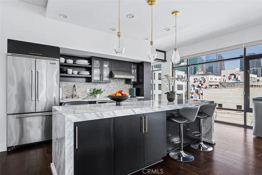 1111 S Grand Avenue #511 photo 2