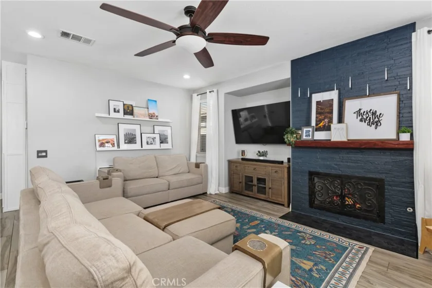 27098 Tube Rose Street photo 16