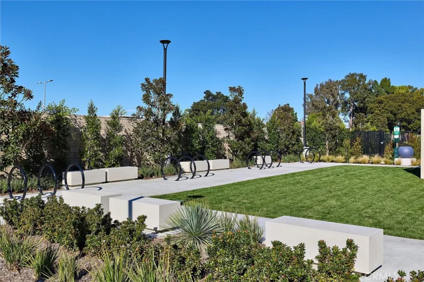 7255 Aura Circle photo 22