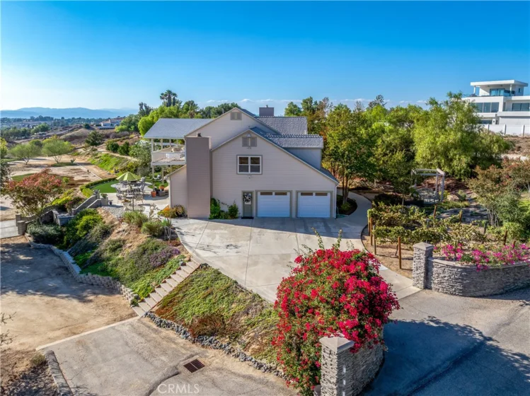 41999 Altanos Road photo 3
