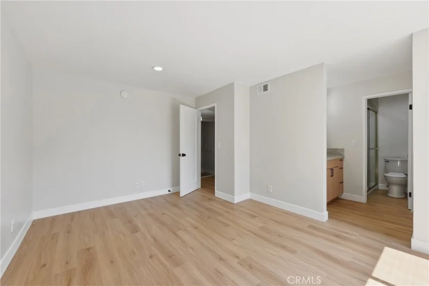 6275 Canoga #68 photo 17