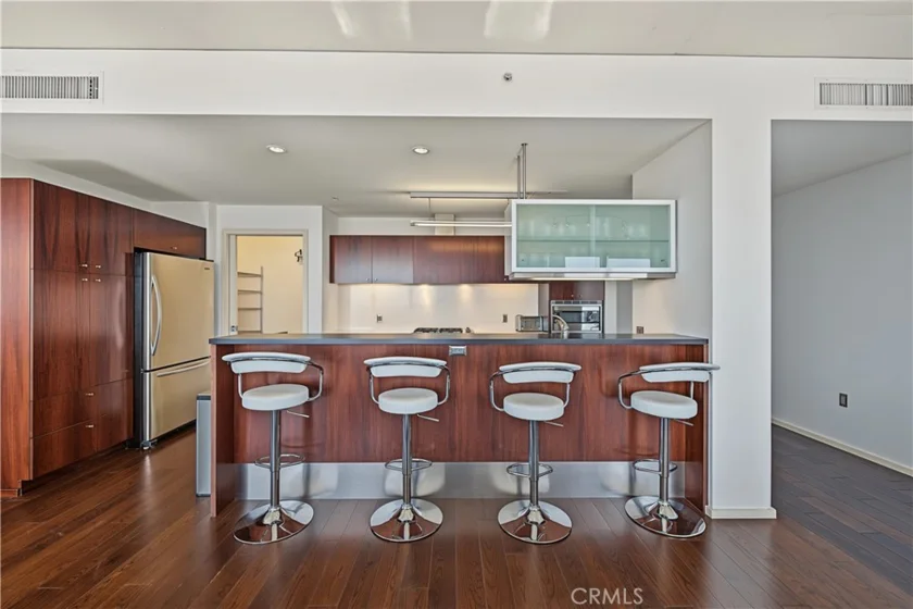 1155 S S Grand Avenue #1601 photo 7