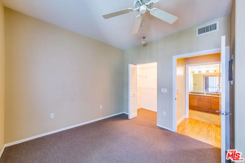 100 S Alameda Street #154 photo 4