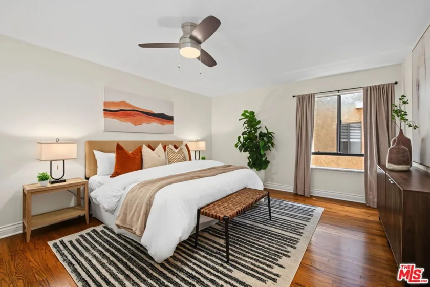 1222 N Kings Road #8 photo 32