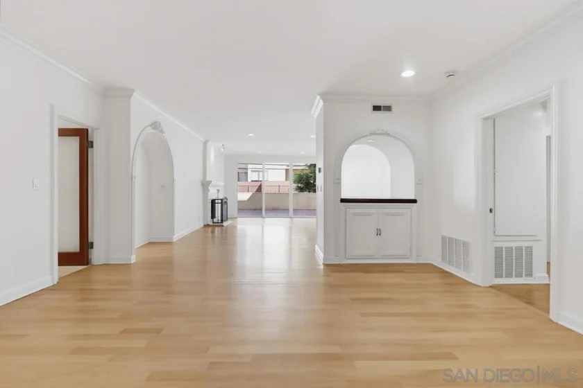 1520 Camden #106 photo 2