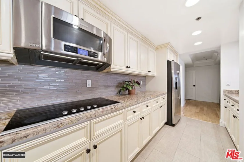 10660 Wilshire Boulevard #805 photo 25