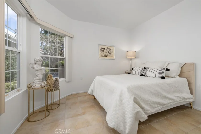 21724 San Leandro photo 14