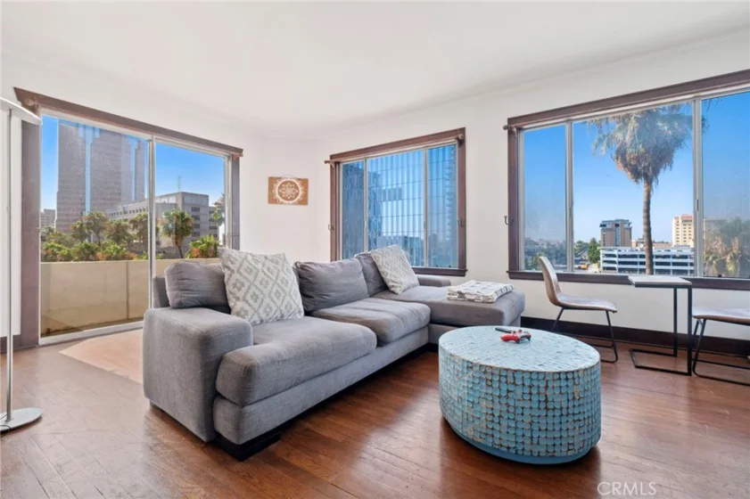 360 W Ocean Boulevard #502 photo 1