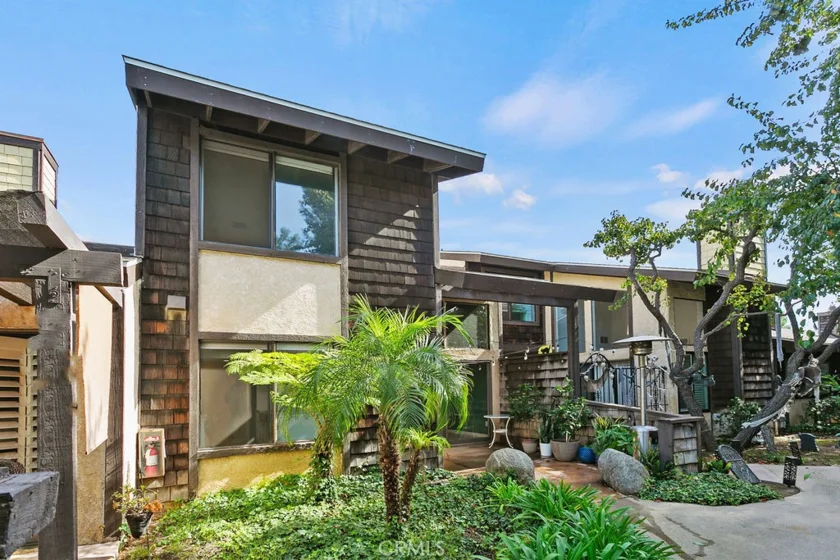 3673 Country Club Drive #C photo 1