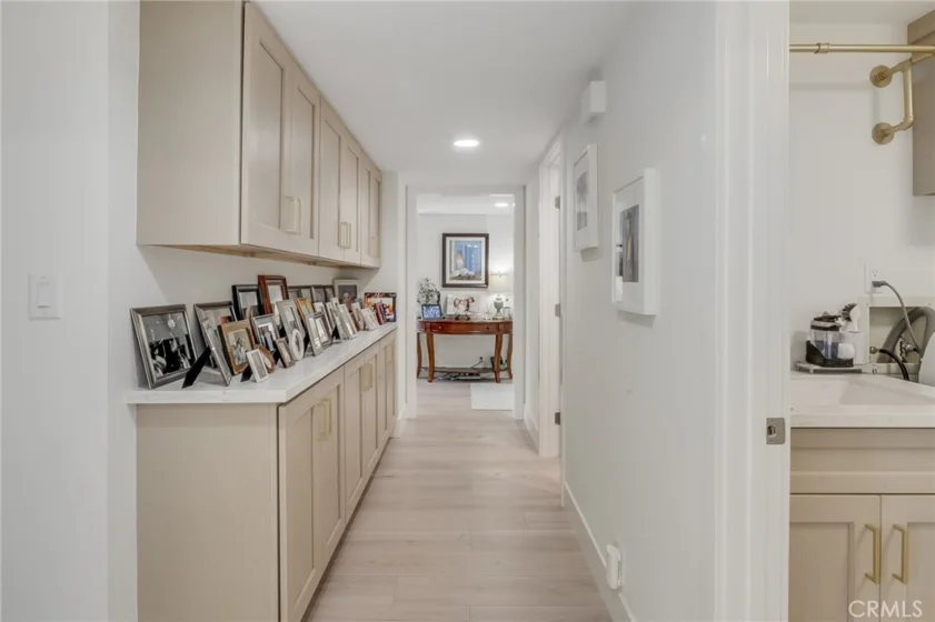 6330 Riviera photo 22