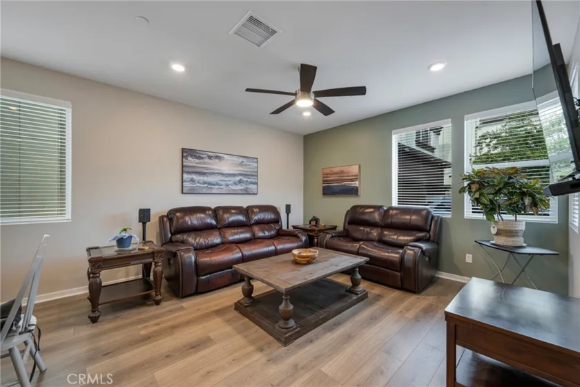 24581 Sonieta Court photo 17
