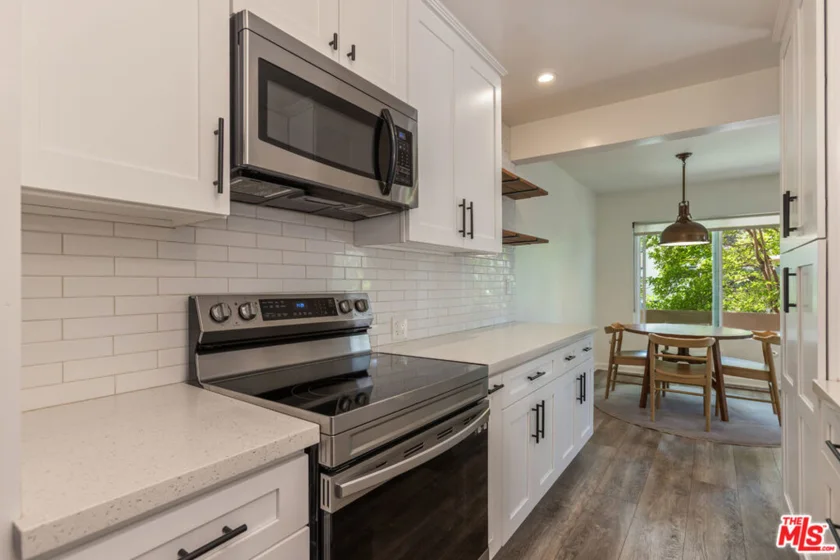1955 Tamarind Avenue #2 photo 4