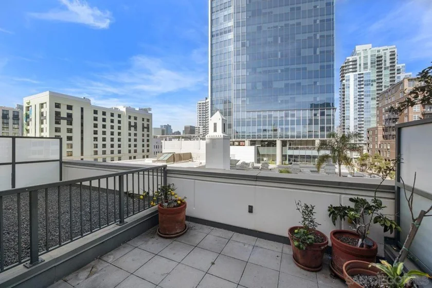 325 7th Avenue #211 photo 38