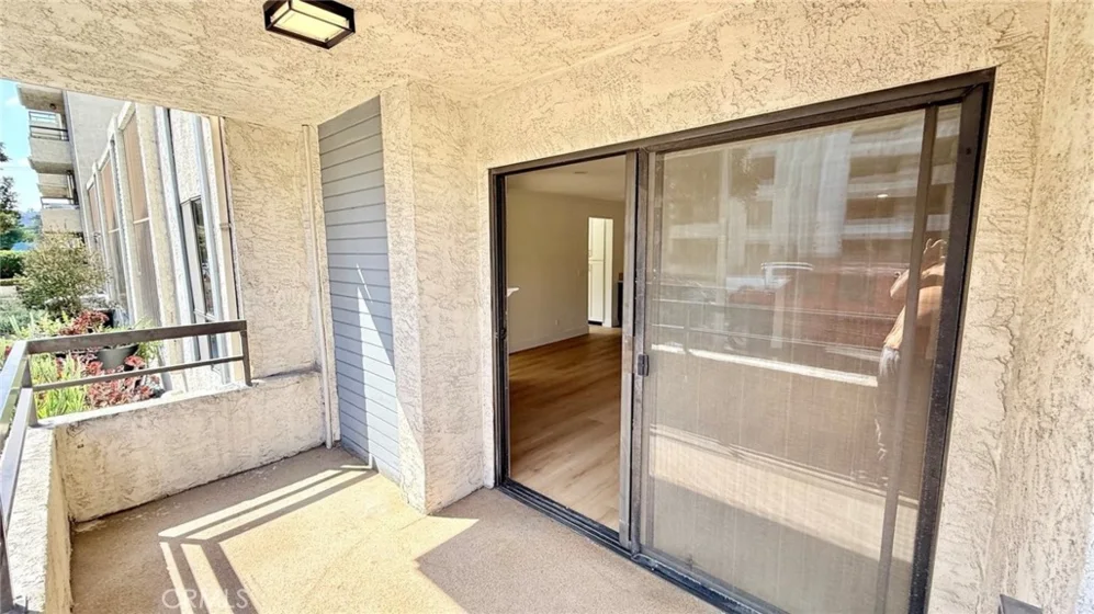 225 N Rose Street #104 photo 19