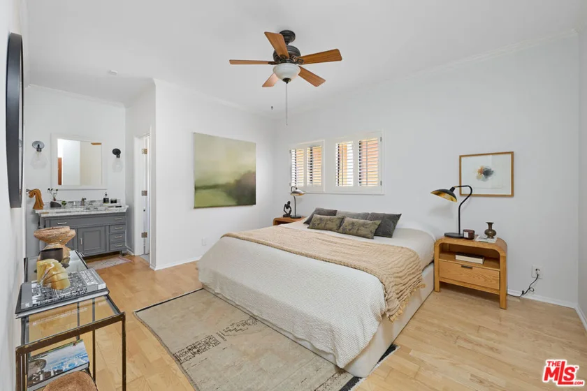 828 N Hudson Avenue #214 photo 7