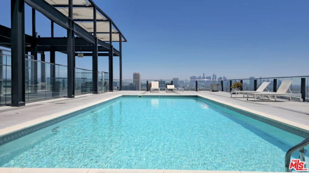 3810 Wilshire Boulevard #1801 photo 49