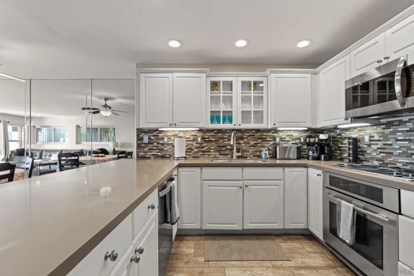 1177 Pacific Beach Drive ##A photo 20