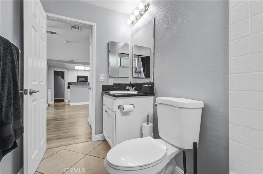 16377 Lakeshore #2B photo 19