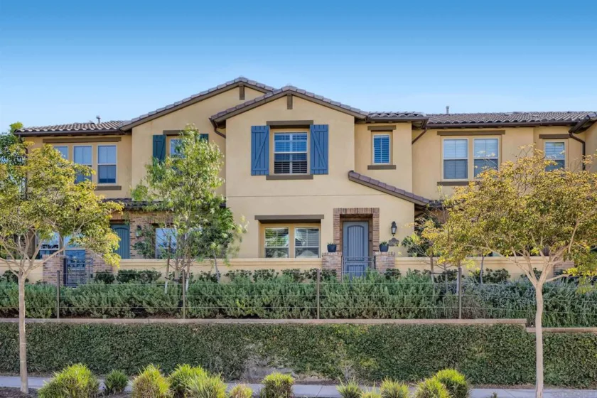15977 Parkview Loop photo 1