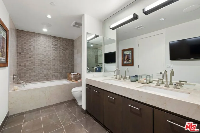 1755 Ocean Avenue #603 photo 22