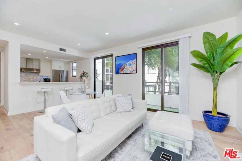 10647 Ashton Avenue #304 photo 1