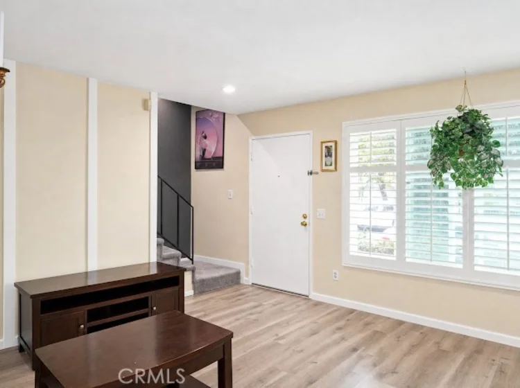 8714 Willis photo 2