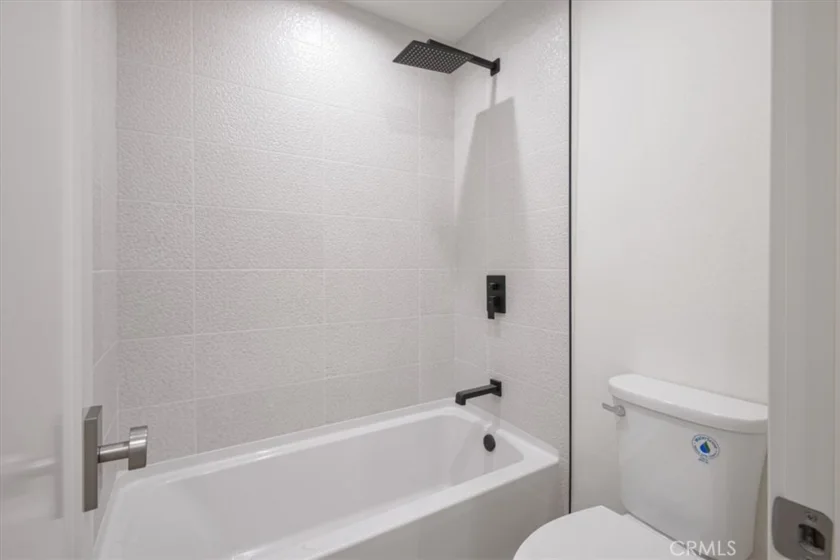 229 Springview photo 9