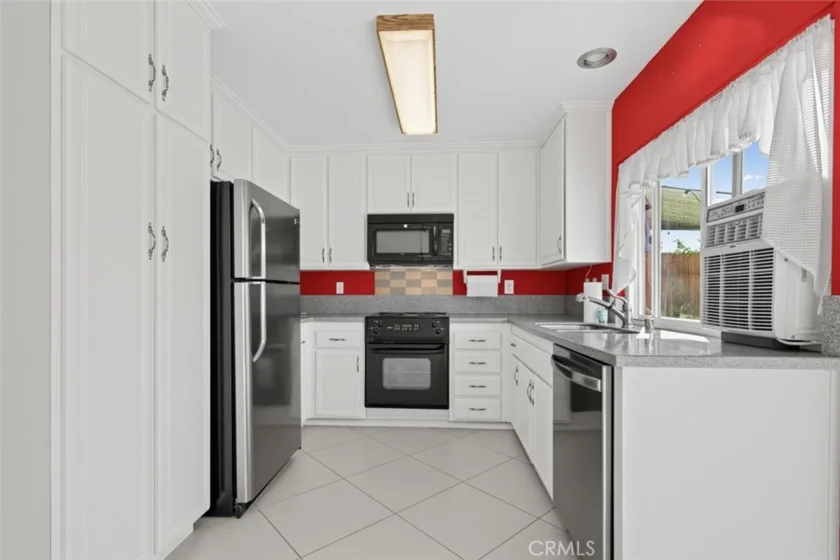 7043 Fulton Way photo 14