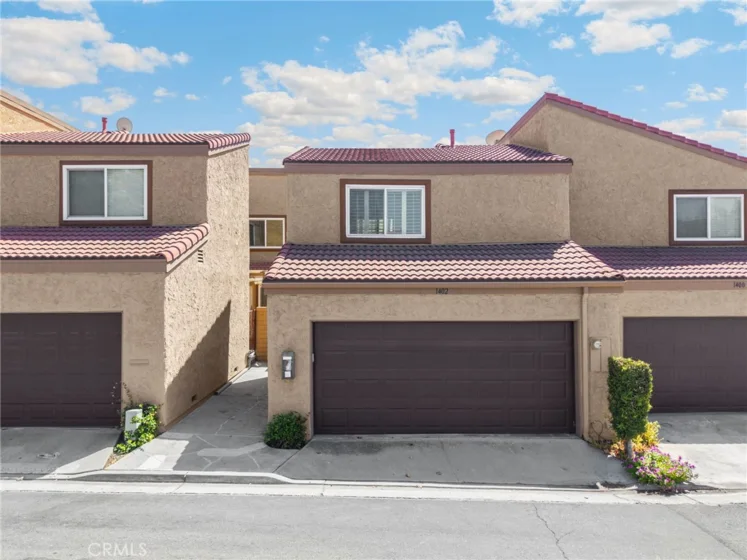 1402 Vista Grande photo 20