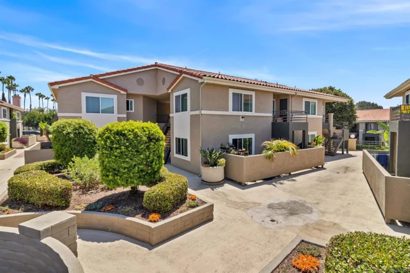7425 Charmant Drive #2901 photo 23