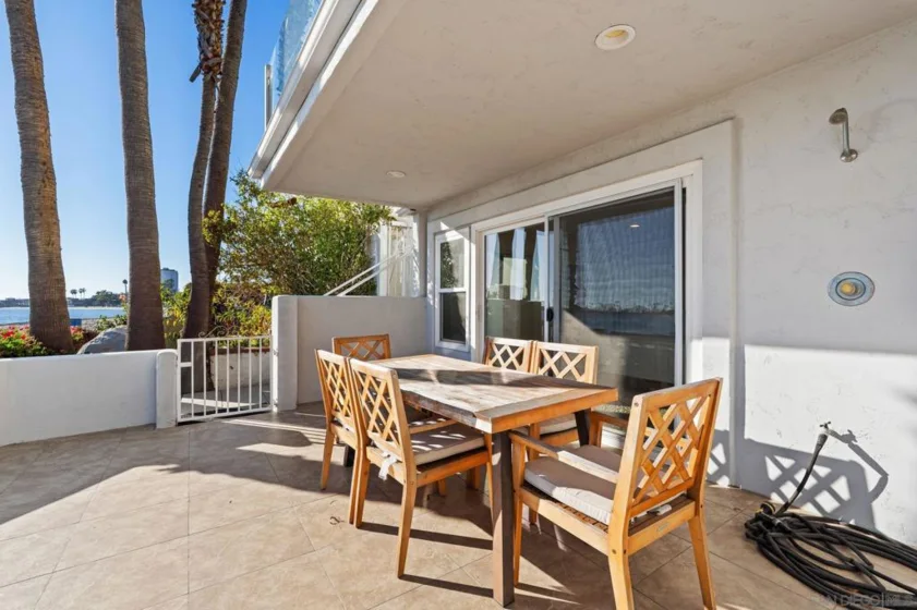 1177 Pacific Beach Drive ##A photo 29