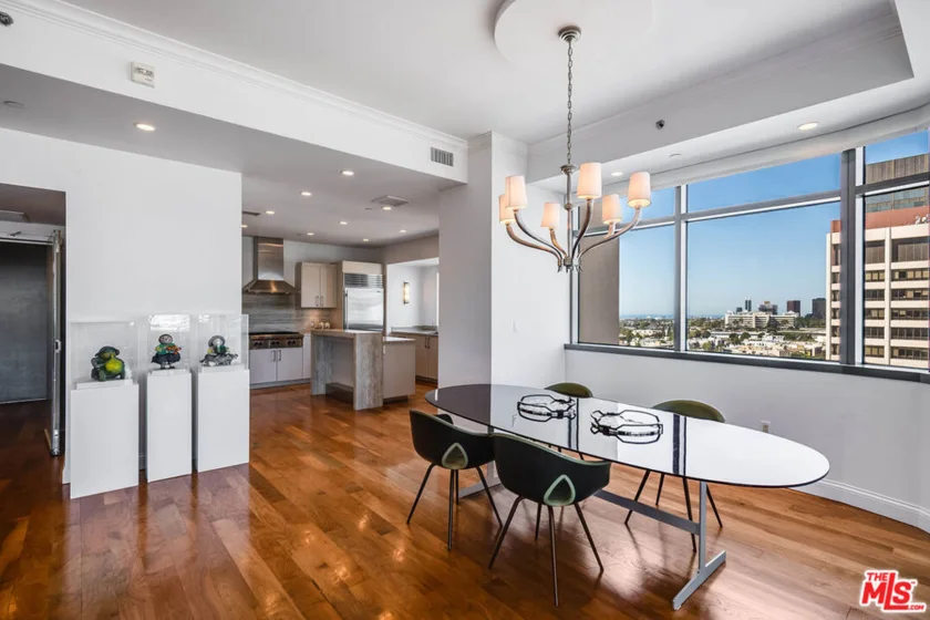 10800 Wilshire Boulevard #1101 photo 14