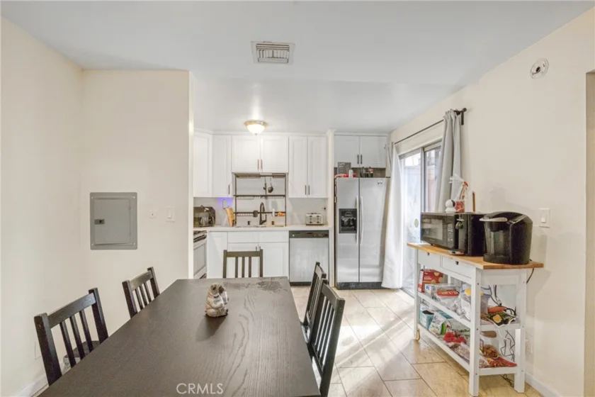 7300 Lennox #J5 photo 2