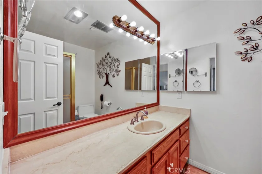 324 N Palm Drive #407 photo 25