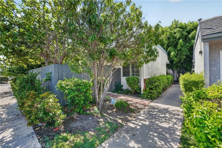 13930 Parkway photo 7