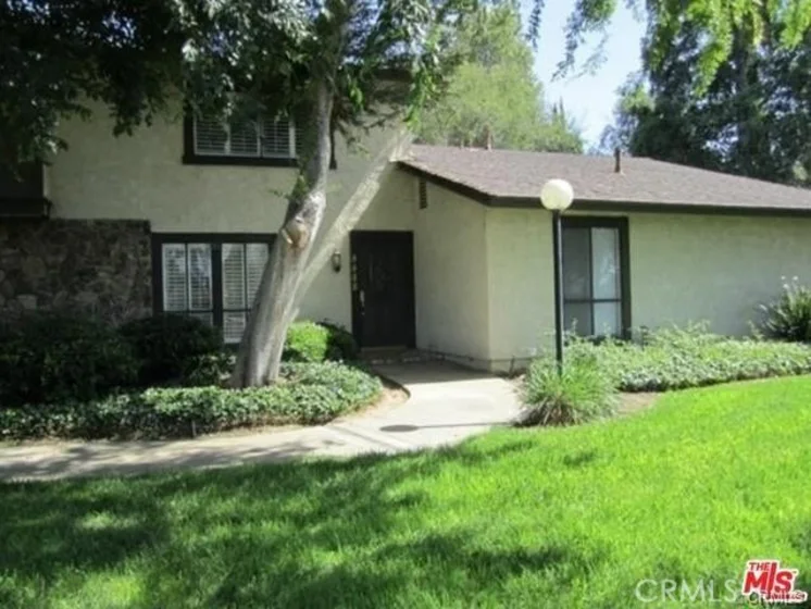 8888 Lincoln Avenue photo 1