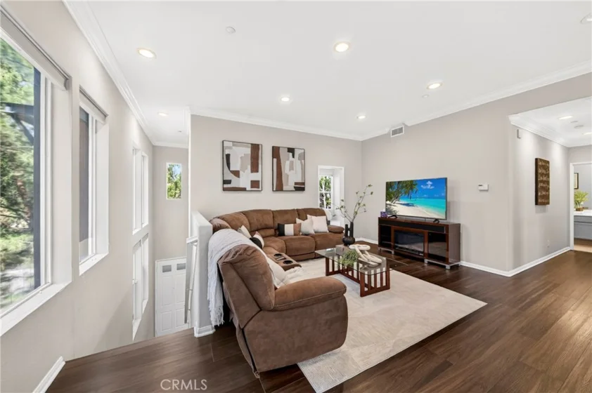 1105 Armstrong Drive photo 12