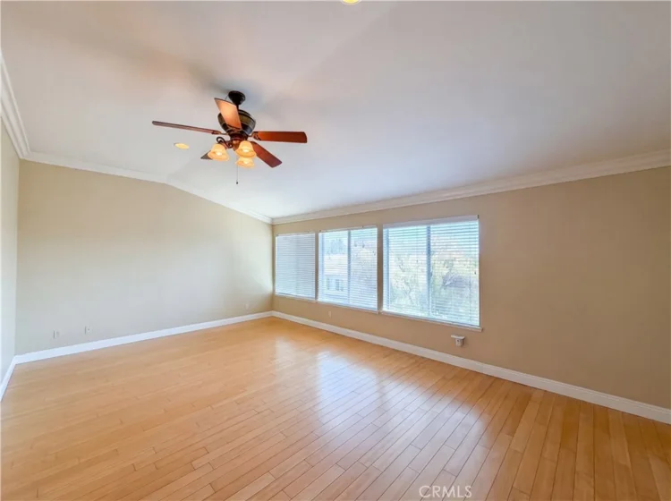 27801 Canyon Hills Way photo 9