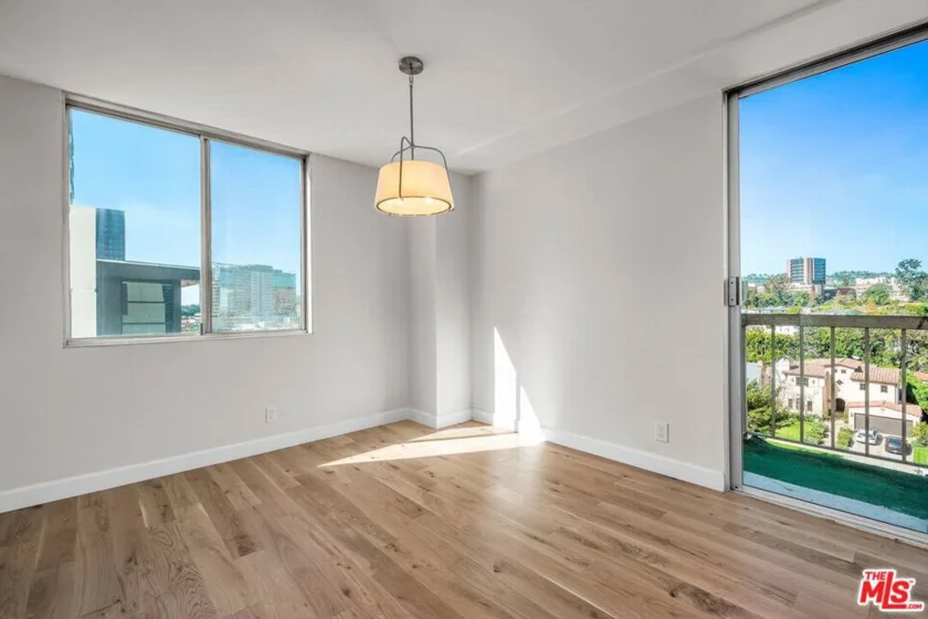 10751 Wilshire Boulevard #909 photo 16