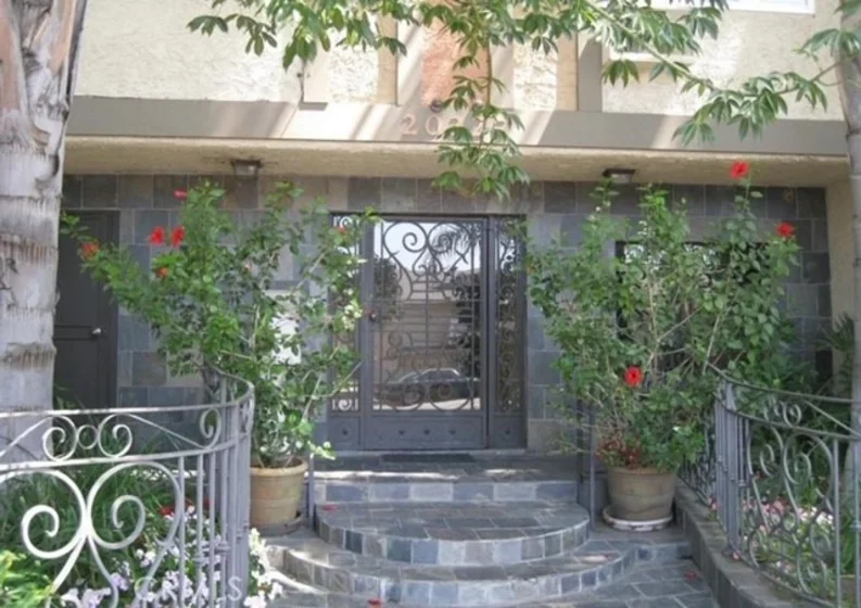 20327 Saticoy Street #205 photo 1