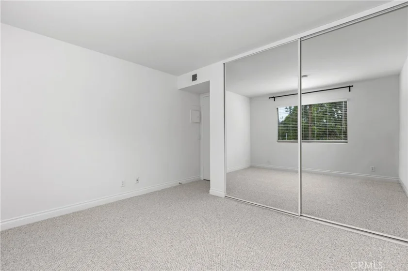 372 Villa Point Drive photo 33