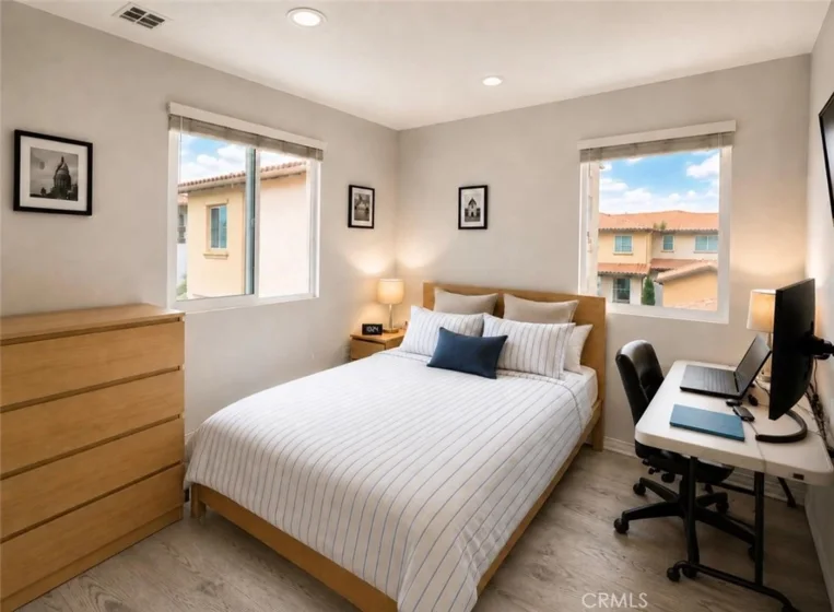 120 S Pacific Avenue #34 photo 4