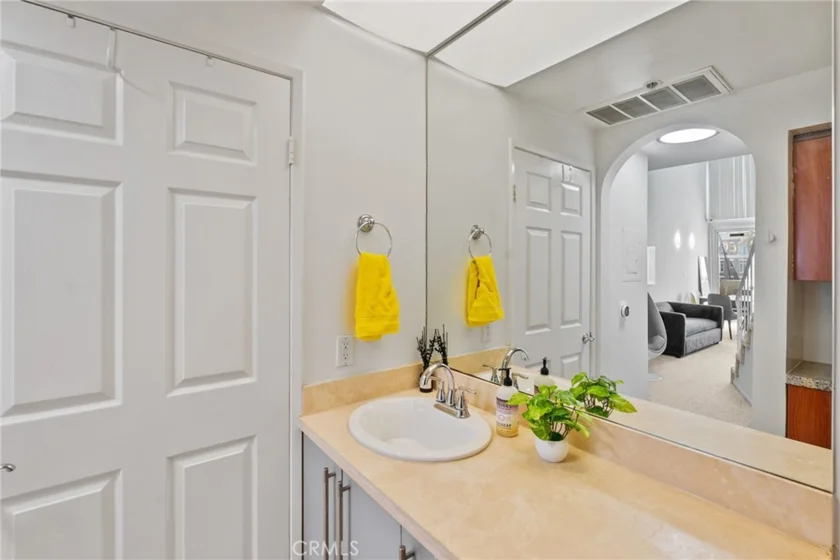 620 S Gramercy Place #412 photo 10