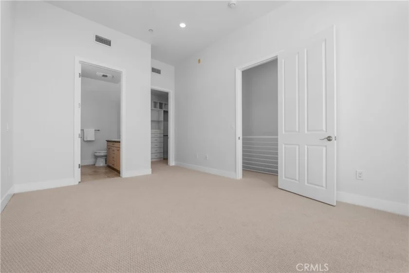 13440 Moorpark Street #101 photo 26